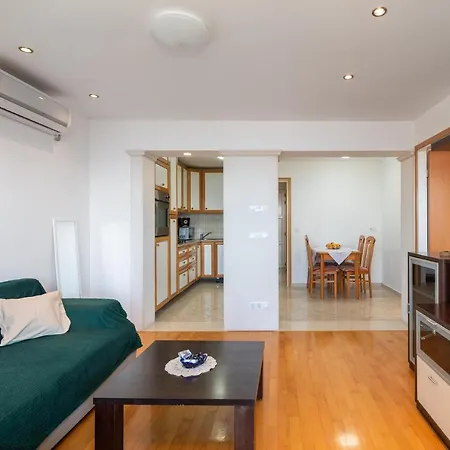 Sunny Vista Apartment Omis Exterior photo